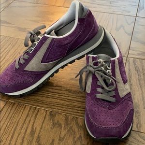 Brooks purple suede sneakers EUC